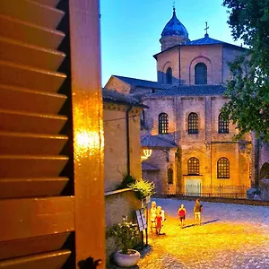  Holiday home Domus Galla Placidia: Unesco Heritage View